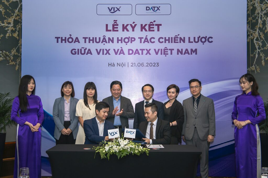 VIX and DATX Vietnam signed a strategic cooperation agreement